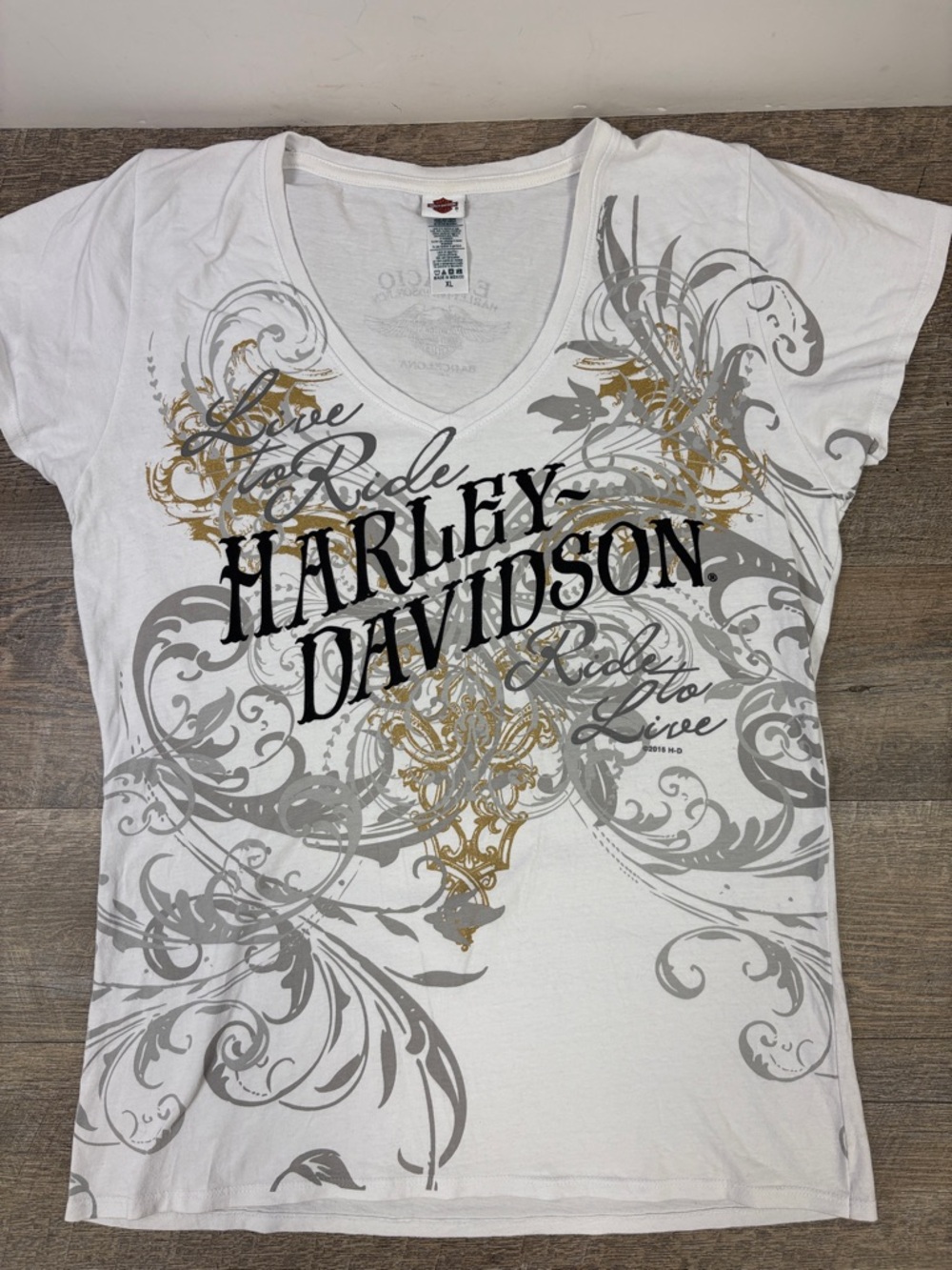 Harley-Davidson Barcelona Graphic Tee | White V-Neck Scroll Design | Size XL